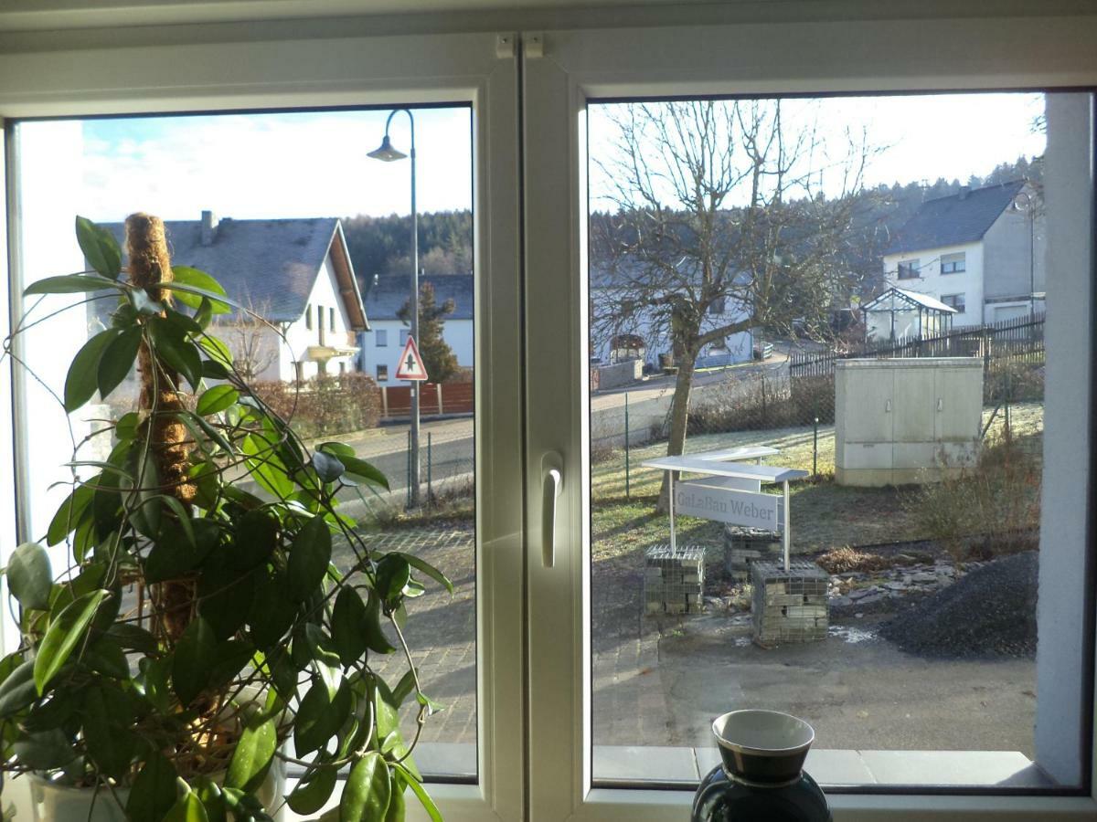 Ferienappartment Mit Schlafzimmer Farschweiler Exterior foto